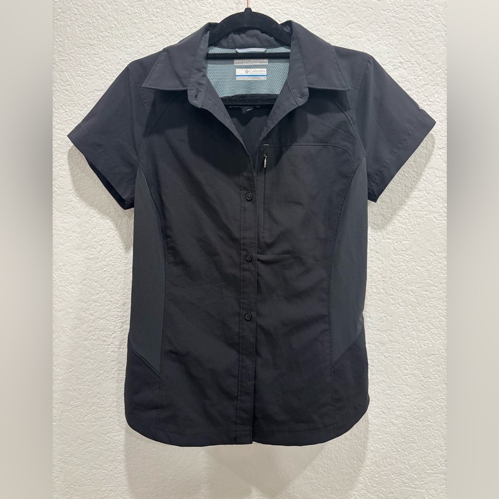 Columbia Omni Shade Shirt Button Up Short Sleeve Black Size Women's Small Petite